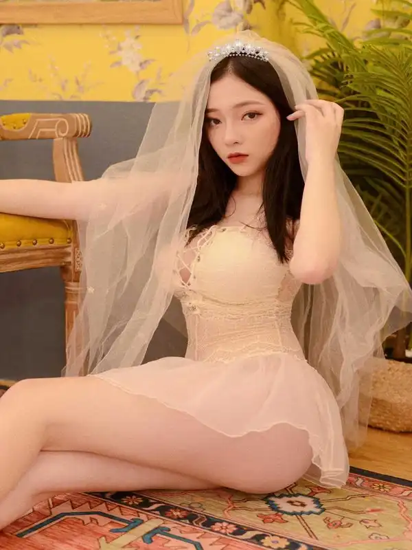 Linh Chichan là hot girl liên tục gây sốt trên mạng xã hội