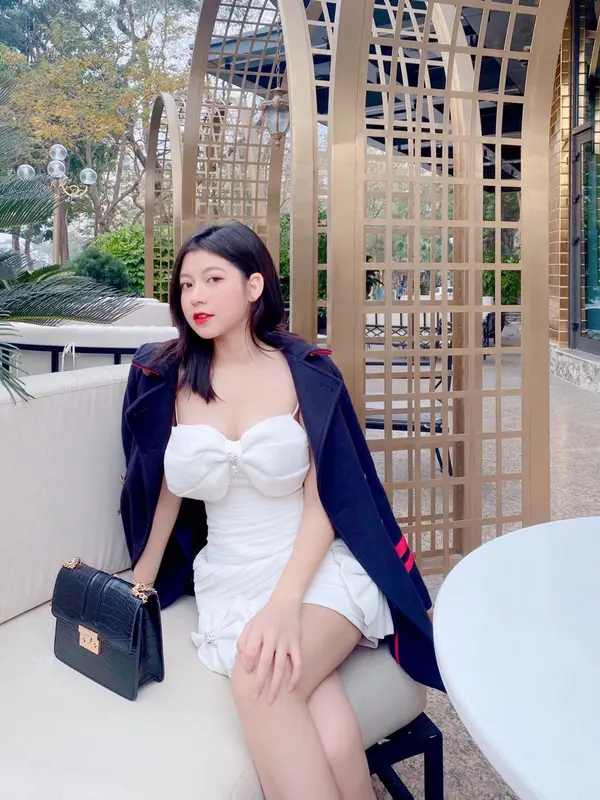 Hot Girl Lạng Sơn đang định hướng cho mình sang nghề MC chuyên nghiệp